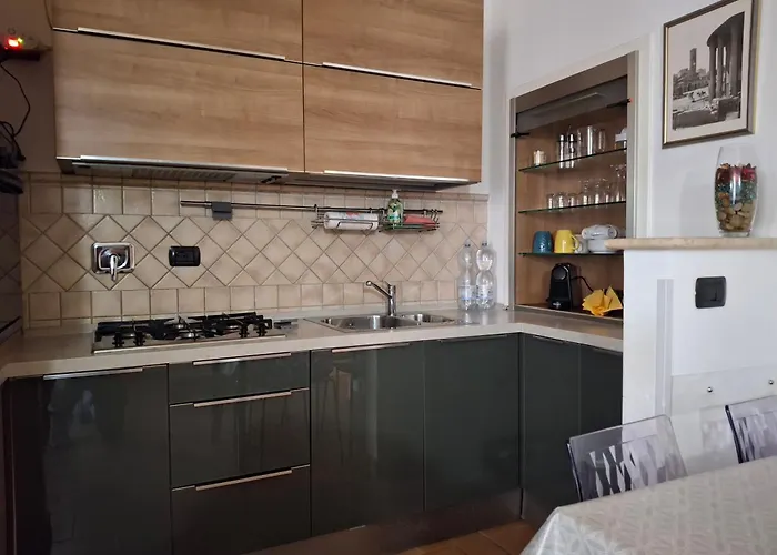 Elegante Immerso Nei Fori Imperiali Lägenhet *